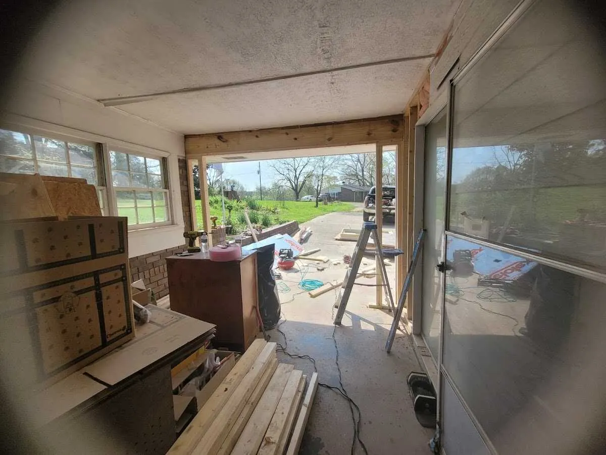 Air movers and dehumidifier for Drying & Dehumidification in Bellmead